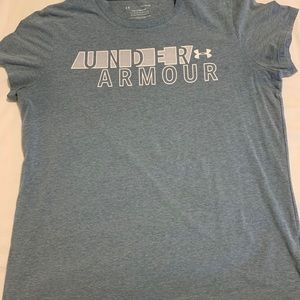Under Armor tshirt